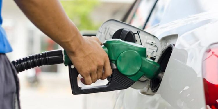 Desde este jueves emblemas privados anuncian nuevos precios de combustibles Desde este jueves emblemas privados anuncian nuevos precios de combustibles