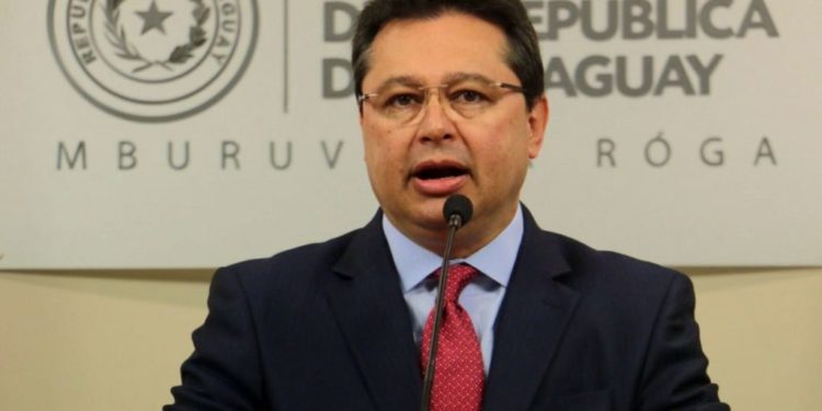 Senador Gustavo Leite propone redirigir fondos para garantizar medicamentos oncológicos gratuitos