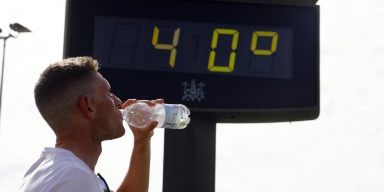 Paraguay bajo el calor extremo: Meteorología advierte sobre altas temperaturas Paraguay bajo el calor extremo: Meteorología advierte sobre altas temperaturas