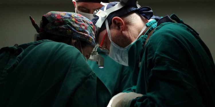 Niños reciben cirugías reconstructivas gracias al Programa Ñemyatyro y al Hospital Pediátrico “Niños de Acosta Ñu”