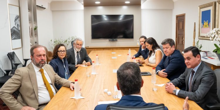 Paraguay y Brasil acuerdan firmar el 30 de mayo el nuevo Anexo C de la ITAIPU Binacional Paraguay y Brasil acuerdan firmar el 30 de mayo el nuevo Anexo C de la ITAIPU Binacional