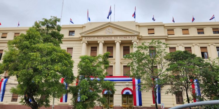 Las entidades financieras del mercado local manejan tasas de interés relativamente similares Las entidades financieras del mercado local manejan tasas de interés relativamente similares