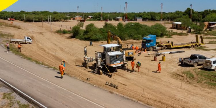 Iniciaron las obras complementarias de la ruta 09 en Mariscal Estigarribia Iniciaron las obras complementarias de la ruta 09 en Mariscal Estigarribia