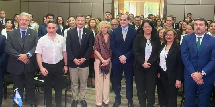 Acuerdan con la Argentina eliminar barreras técnicas al comercio de alimentos y medicamentos Acuerdan con la Argentina eliminar barreras técnicas al comercio de alimentos y medicamentos