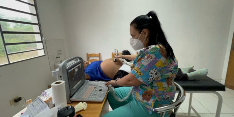 Más de 250 pobladores de Boquerón beneficiados por la visita de la Dirección Regional de Salud