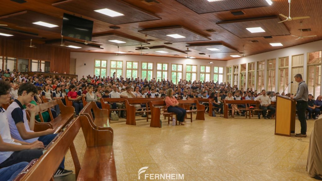 Nuevo año lectivo 2025: Las escuelas de Fernheim iniciaron este lunes sus actividades