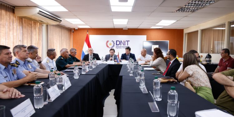 Gobierno presentó su “Plan anticontrabando 2025” con la participación de varias instituciones