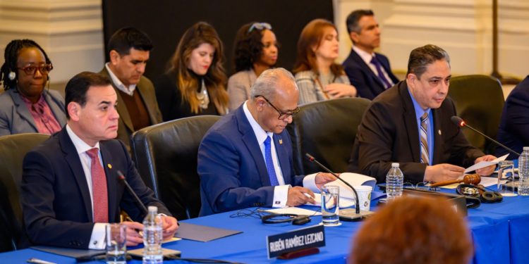 Ramírez Lezcano, candidato a presidir la OEA, presentó sus propuestas e iniciativas en Washington