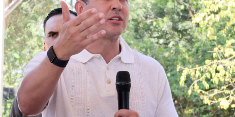 Presidente convoca a nueva “cumbre de poderes” para analizar situación creada por los chats Presidente convoca a nueva “cumbre de poderes” para analizar situación creada por los chats