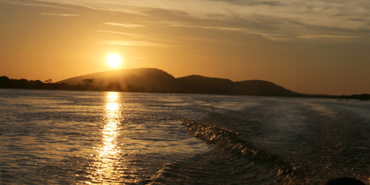 Jornada calurosa y húmeda con probabilidad de tormentas aisladas Jornada calurosa y húmeda con probabilidad de tormentas aisladas