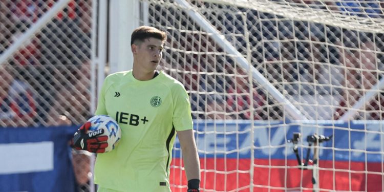 Orlando Gill, el arquero que pidió la gente y que Gustavo Alfaro incluirá en su lista Orlando Gill, el arquero que pidió la gente y que Gustavo Alfaro incluirá en su lista