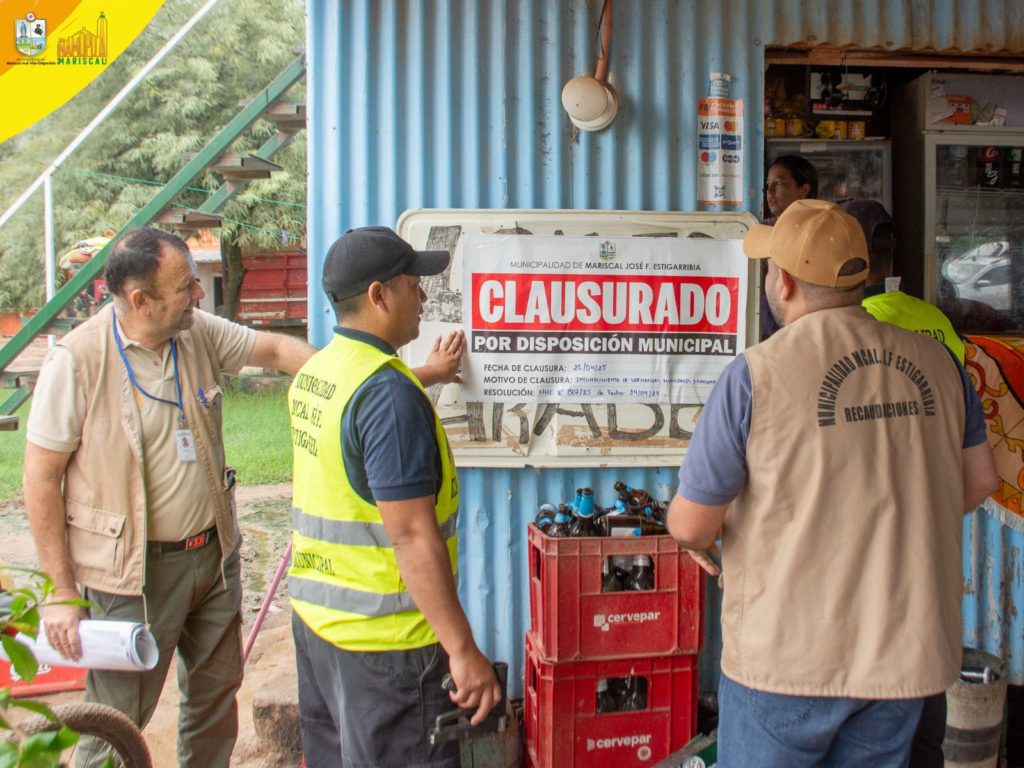 Clausuran puestos irregulares y notifican desalojos en Mariscal Estigarribia Clausuran puestos irregulares y notifican desalojos en Mariscal Estigarribia