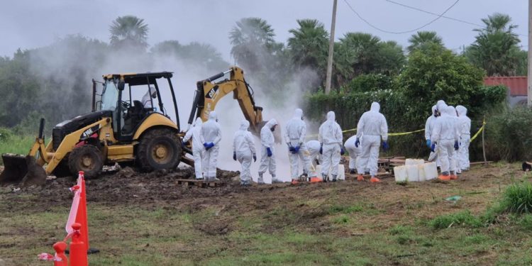 Ejecutan en Chaco’i la disposición final de precursores de drogas bajo estricto protocolo de seguridad Ejecutan en Chaco’i la disposición final de precursores de drogas bajo estricto protocolo de seguridad