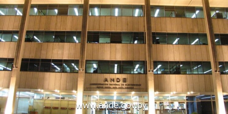 La ANDE lanza plan para reducir alta morosidad de sus clientes en el pago de sus facturas La ANDE lanza plan para reducir alta morosidad de sus clientes en el pago de sus facturas