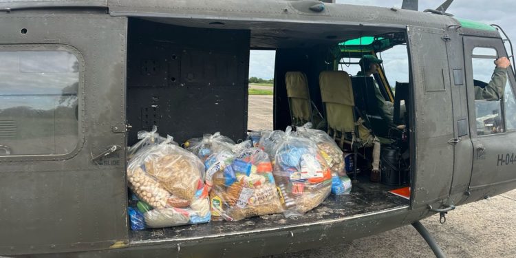 Defensa Nacional refuerza los operativos de asistencia humanitaria y evacuaciones en el Chaco