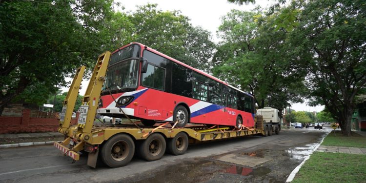 Los diez buses eléctricos donados por Taiwán serán sometidos a pruebas técnicas Los diez buses eléctricos donados por Taiwán serán sometidos a pruebas técnicas