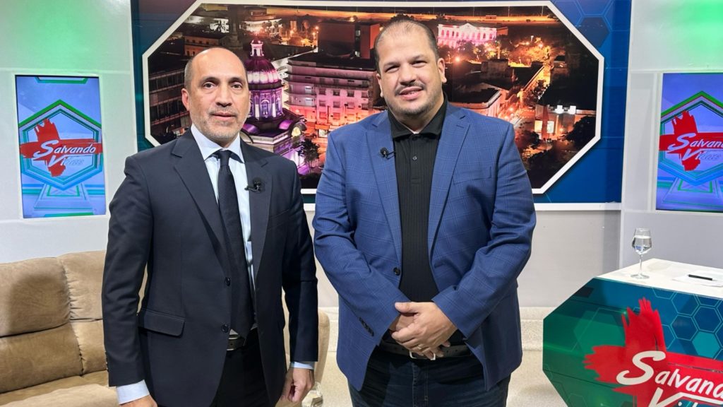 Viceministro Víctor Verdún aborda en RCC el rechazo a la CELAC, la candidatura retirada ante la OEA y el caso de espionaje del Brasil Viceministro Víctor Verdún aborda en RCC el rechazo a la CELAC, la candidatura retirada ante la OEA y el caso de espionaje del Brasil