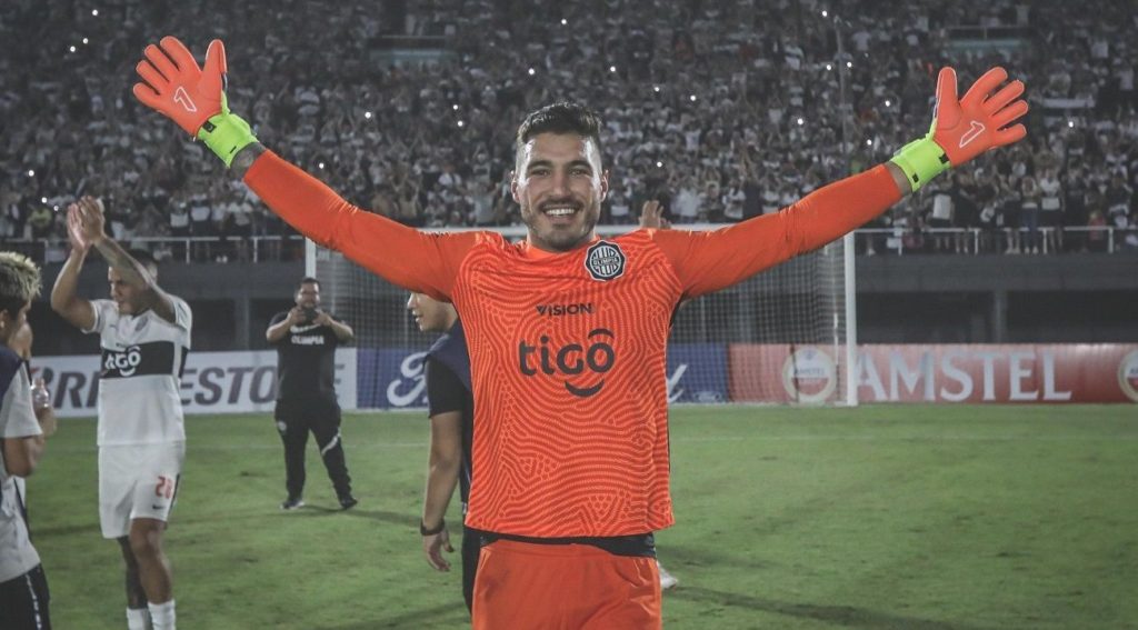 Acuerdo total: Gastón Olveira seguirá en Olimpia hasta 2029