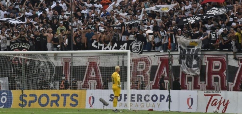 Rodrigo Nogués admitió conversaciones por Jean Fernandes: “¿A quién no le va a interesar? Es un arquerazo” Rodrigo Nogués admitió conversaciones por Jean Fernandes: “¿A quién no le va a interesar? Es un arquerazo”