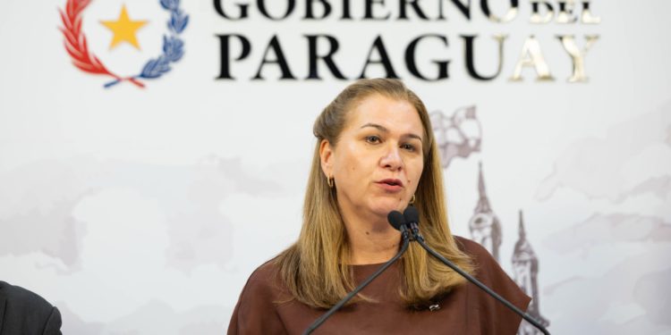 Ministra Barán promete saldar «deudas históricas» en salud con centros inclusivos y alta tecnología