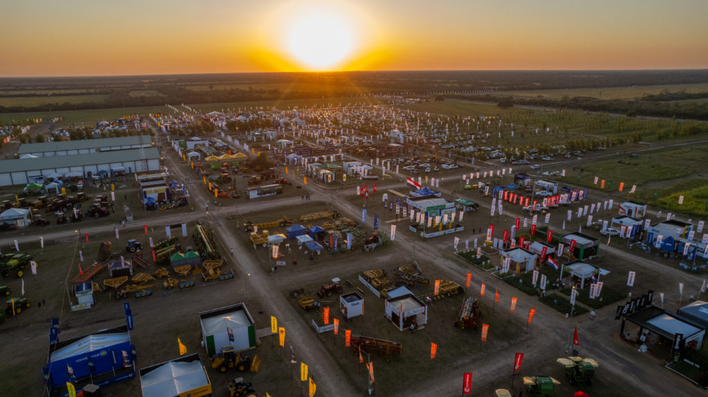 Expo Pioneros 2025: innovación, capacitación y negocios para el futuro del agro en el Chaco Sudamericano Expo Pioneros 2025: innovación, capacitación y negocios para el futuro del agro en el Chaco Sudamericano