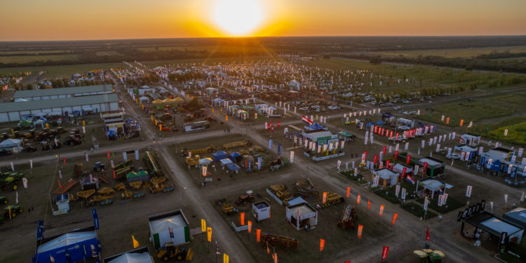 Expo Pioneros 2025: innovación, capacitación y negocios para el futuro del agro en el Chaco Sudamericano Expo Pioneros 2025: innovación, capacitación y negocios para el futuro del agro en el Chaco Sudamericano