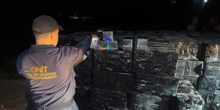 DNIT incauta 69 mil vapeadores en operativo nocturno en Presidente Franco