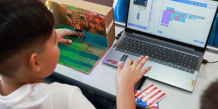 Paraguay es piloto del programa educativo digital de la FIFA con el taller “Defensores del Arco”