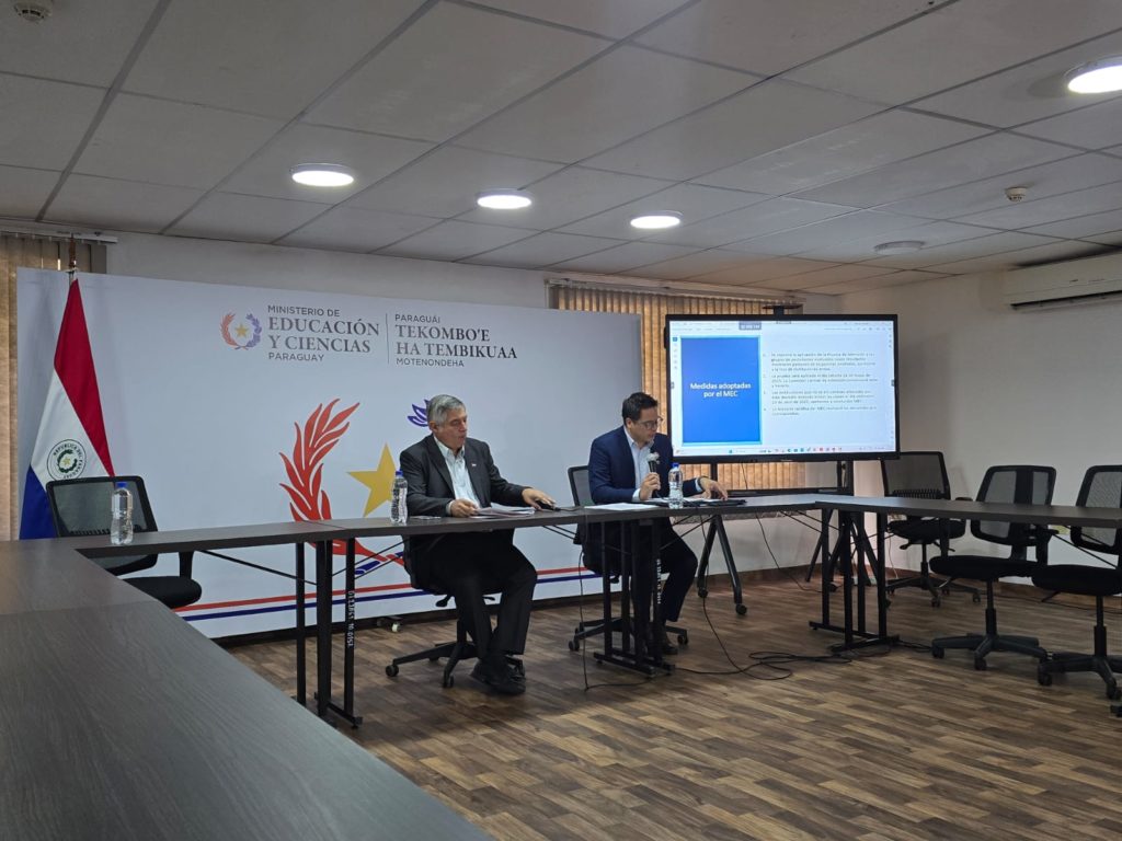 Denuncia ampliada por el MEC por presunto fraude en examen docente incluye chats de esposa de Orlando Arévalo