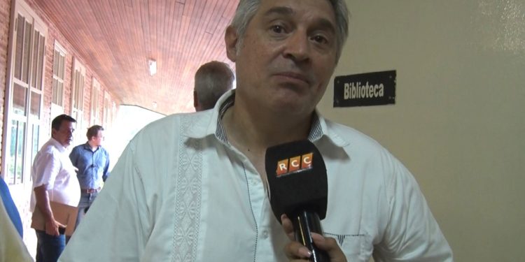 MEC ordena pesquisa interna para ver si funcionarios participaron de fraude en examen docente MEC ordena pesquisa interna para ver si funcionarios participaron de fraude en examen docente