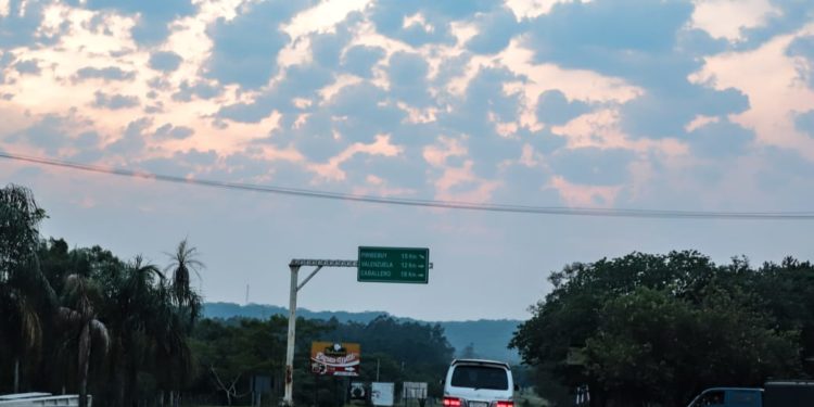 Persiste el ambiente cálido y probabilidad de lluvias dispersas