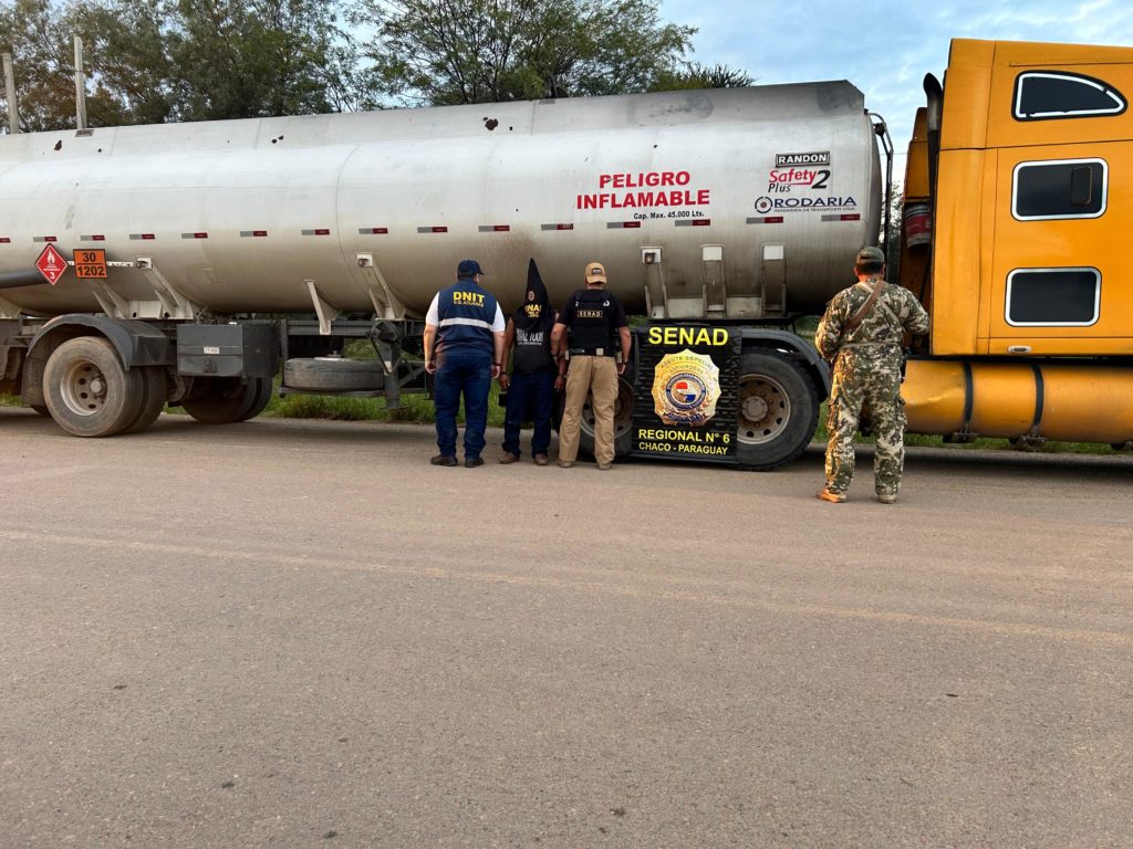 Senad incautó más de 17 kilos de cocaína en camión cisterna en Boquerón