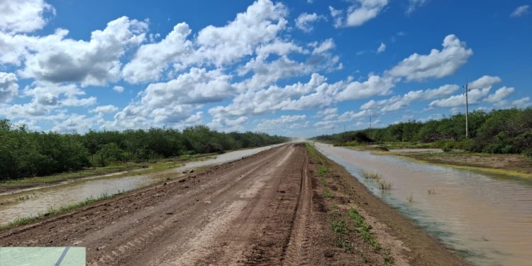 Arachaco estima que camiones pesados puedan circular desde el lunes, si el clima favorece los trabajos Arachaco estima que camiones pesados puedan circular desde el lunes, si el clima favorece los trabajos