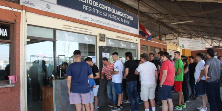 Peña asegura que reforma migratoria de Argentina “no afectará al Paraguay”