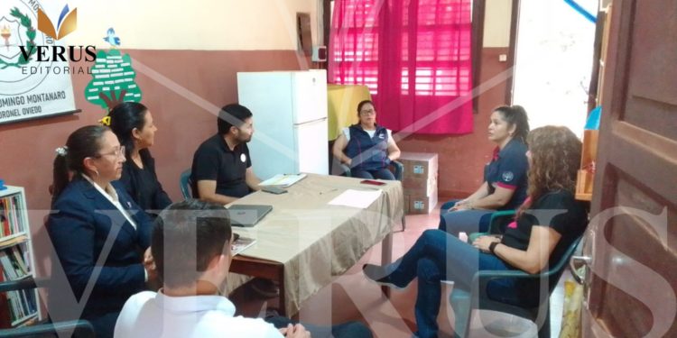 Editorial Verus y MEC refuerzan la implementación del Programa EASE en Caaguazú Editorial Verus y MEC refuerzan la implementación del Programa EASE en Caaguazú