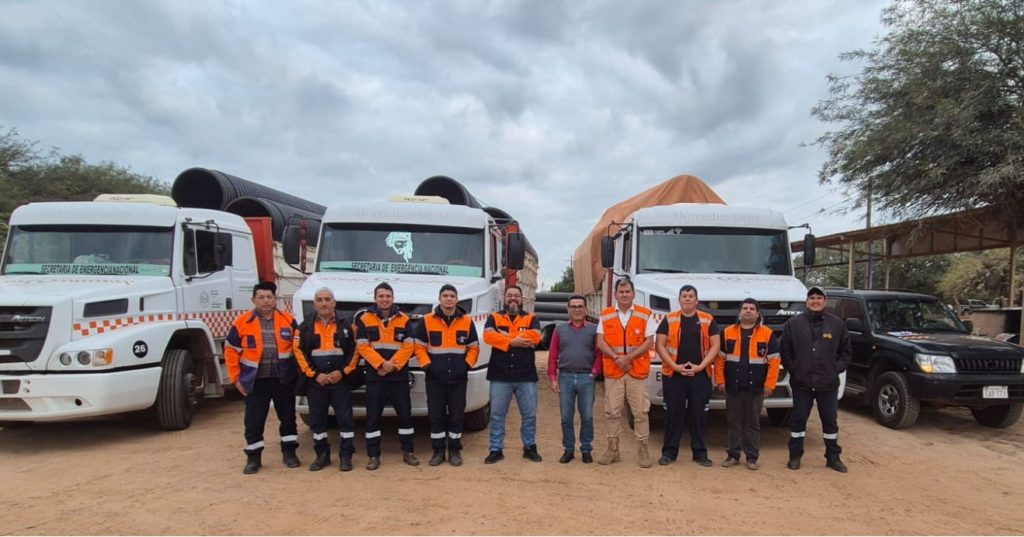 Municipalidad de Mariscal Estigarribia recibe caños de la SEN para mejorar caminos afectados por lluvias