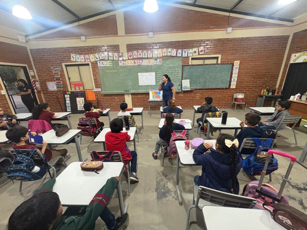 Más de 600 escolares de Boquerón reciben atención odontológica y educación en salud bucal