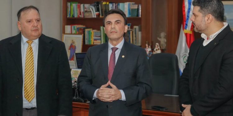 Inician procesos de intervención en las municipalidades de Asunción y Ciudad del Este Inician procesos de intervención en las municipalidades de Asunción y Ciudad del Este