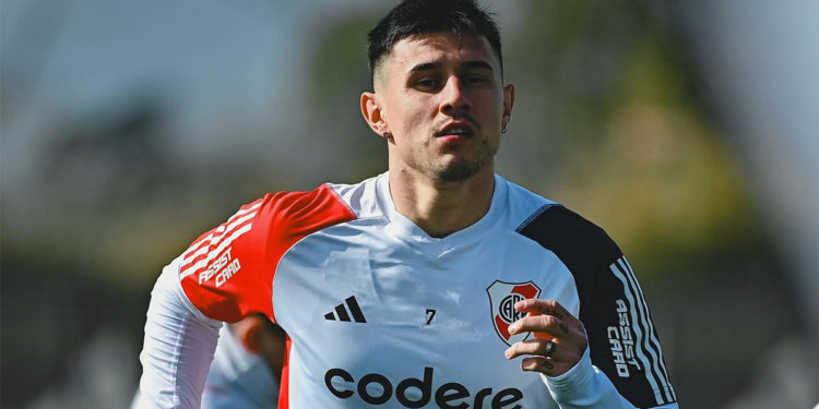 River Plate analiza convocar a Adam Bareiro en pleno Mundial de Clubes