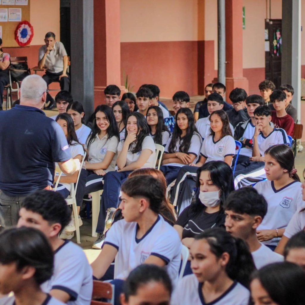 El desarrollo futuro depende de intervenciones que se hagan hoy a favor de los jóvenes