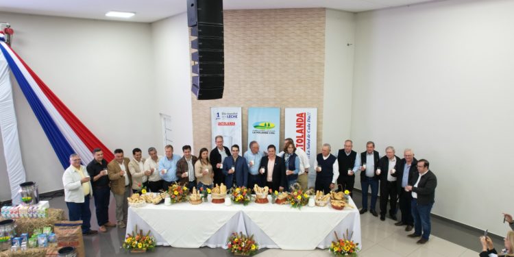 Día de la Leche: Destacan “papel crucial” de las cooperativas en la producción y comercialización Día de la Leche: Destacan “papel crucial” de las cooperativas en la producción y comercialización