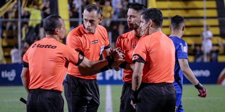 Estreno confirmado: el arbitraje paraguayo debuta el sábado en el Mundial de Clubes Estreno confirmado: el arbitraje paraguayo debuta el sábado en el Mundial de Clubes