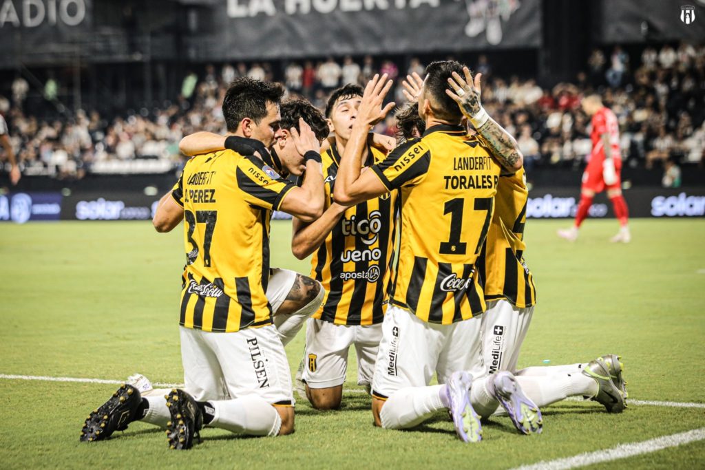 Guaraní enfrentará a la Universidad de Chile y podría volver a cruzarse con Independiente Guaraní enfrentará a la Universidad de Chile y podría volver a cruzarse con Independiente