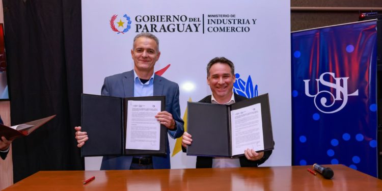 Alianza con universidades para impulsar el emprendedurismo juvenil Alianza con universidades para impulsar el emprendedurismo juvenil