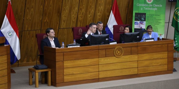 Impulsan propuesta legislativa para fortalecer la Ciberseguridad en el Paraguay Impulsan propuesta legislativa para fortalecer la Ciberseguridad en el Paraguay