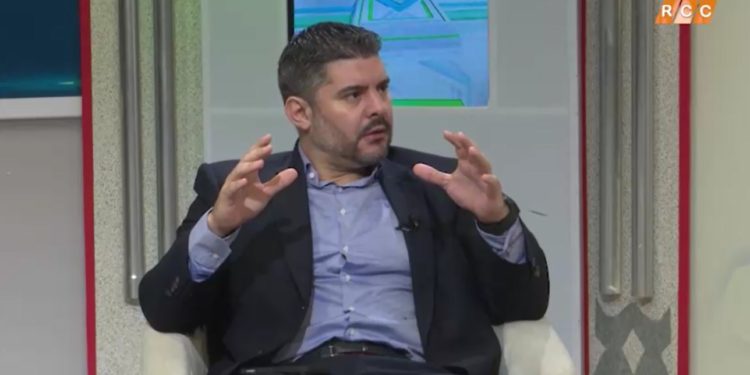 “Nenecho” Rodríguez denuncia presiones mediáticas y extorsiones por parte de periodistas “Nenecho” Rodríguez denuncia presiones mediáticas y extorsiones por parte de periodistas