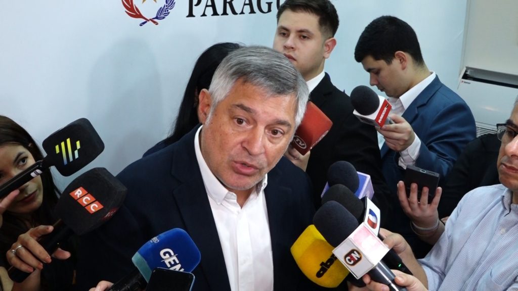 «No es que falta rubro docente, hay que analizar dónde está el rubro que ya existía» refiere ministro del MEC