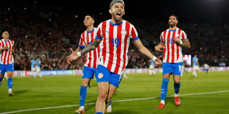 Julio Enciso al BlueCo: ¿por qué no juega directamente en el Chelsea? Julio Enciso al BlueCo: ¿por qué no juega directamente en el Chelsea?