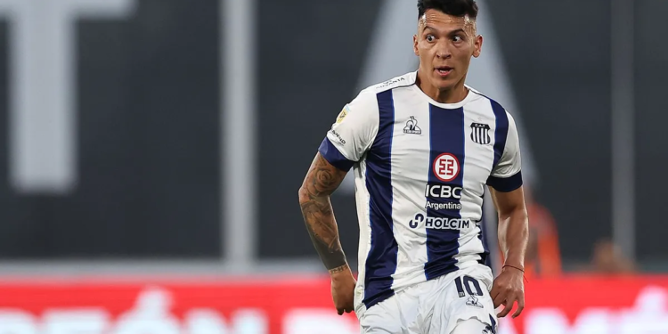 Rubén Botta, el creativo argentino que podría vestir la camiseta de Cerro Porteño