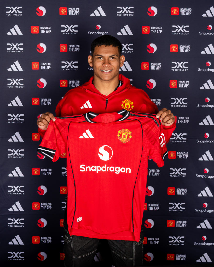 ¡Diego León es del United! Paraguay suma otro talento a la Premier League